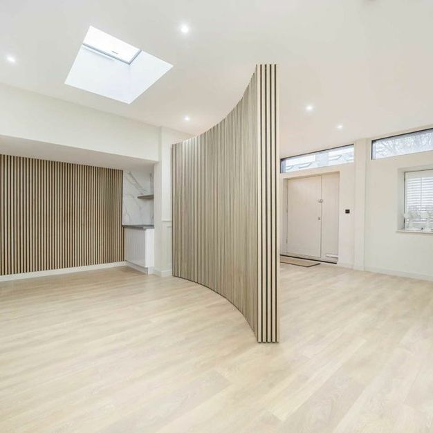 Gloucester Road - Photo 1