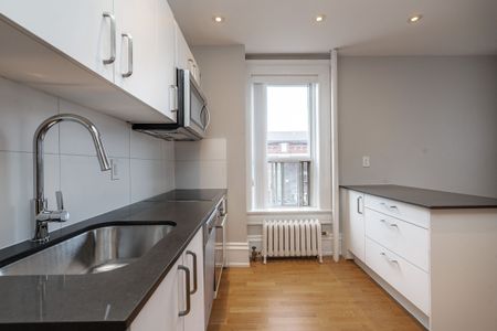 150 Fermanagh Ave - Photo 2