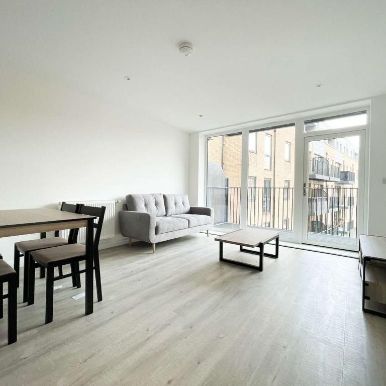 1 bedroom flat to rent - Photo 1