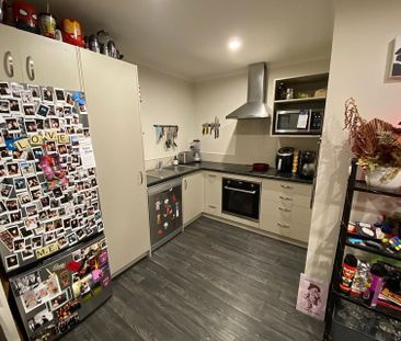 Modern 2BR Unit in Dinsdale w/ Deck! - Photo 3