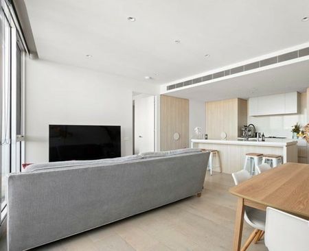 PENTHOUSE LIVING, COASTAL LUXURY - Photo 3