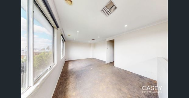 Stunning Family Home - Photo 1