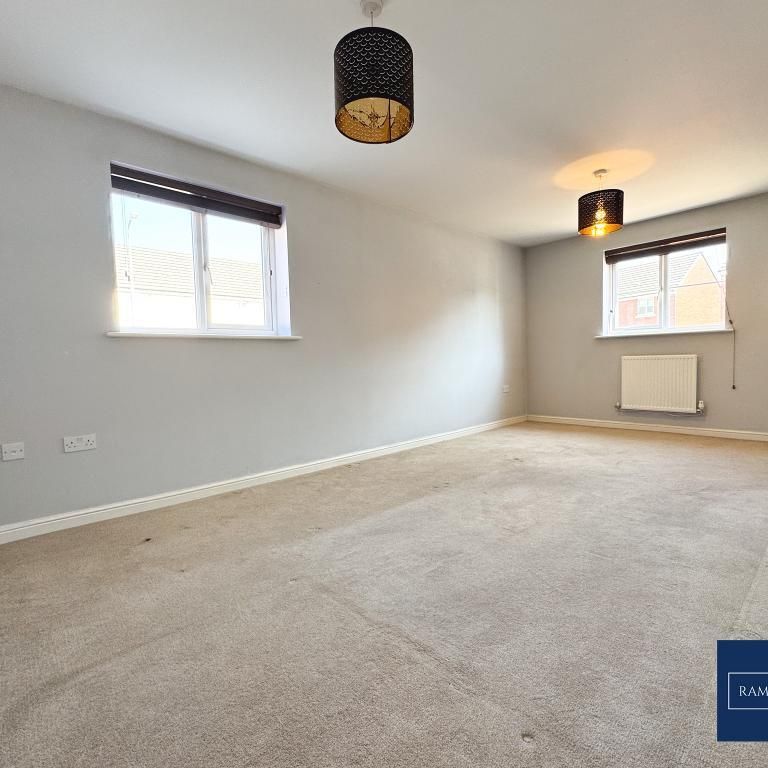 3 bedroom detached house to rent - Photo 1