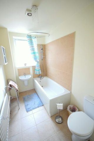 76 Bell Towers, Bell Towers South, BT72HD, Belfast - Photo 2