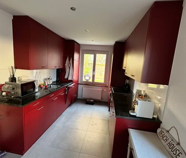 Ruhige und heimelige 2.5 Zimmerwohnung zu vermieten! - Photo 3