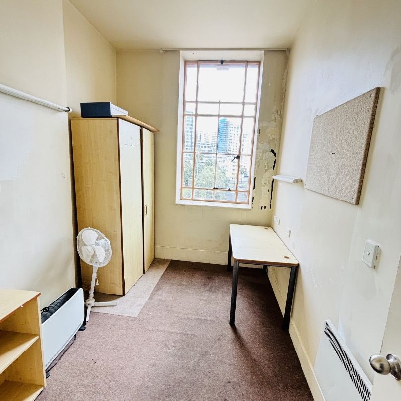 CITY CENTRE 3 BEDROOMS - Photo 1