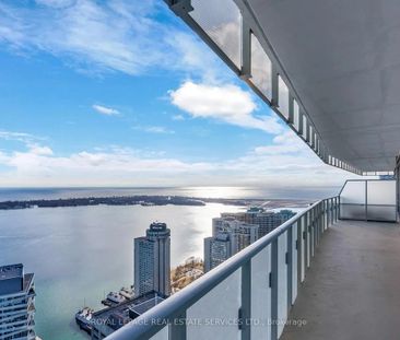 28 Freeland Street condo — Toronto, ON (3-Bedroom) - 3 Bedroom - Photo 1