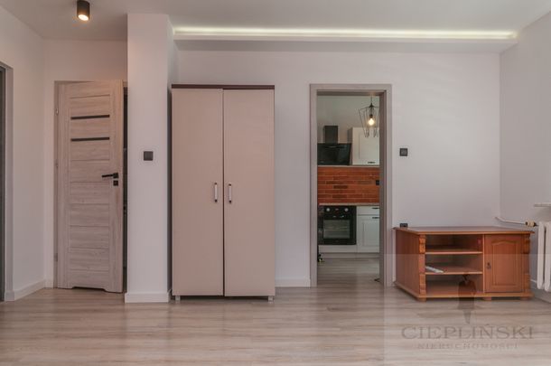 ładna słoneczna kawalerka na Os. Zawadzkiego - Фото 1
