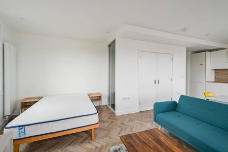 Studio to rent - Photo 2