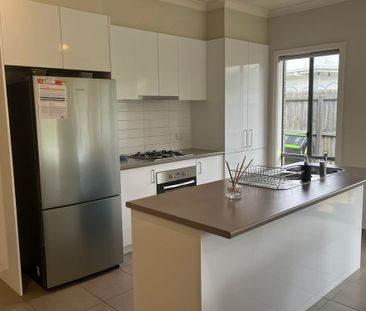 LOW MAINTENANCE THREE BEDROOM UNIT - Photo 3