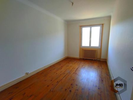 Location Appartement 3 pièces 70m² MILLAU 12100 - Photo 4