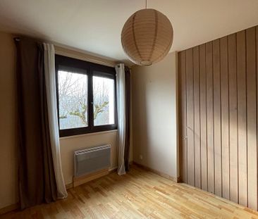 Location Appartement 3 pièces 73m² - Photo 2