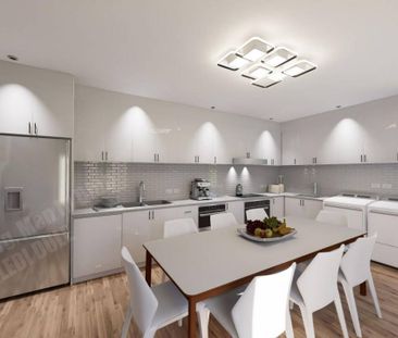 300m to Glenroy Station & Coles | Brand New | Fully Furnished Ensui... - Photo 2