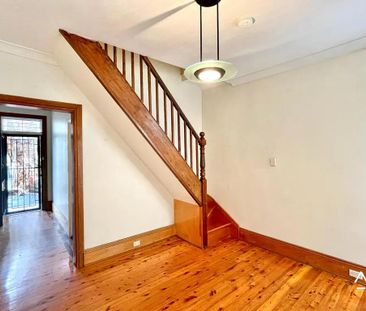 37 Ivy Street, Darlington NSW 2008 - House For Rent | Domain - Photo 2