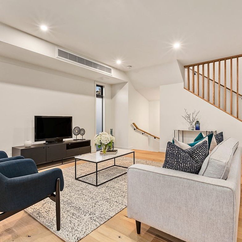 75 MacGregor Street, Malvern East VIC 3145 - Townhouse For Rent | Domain - Photo 1