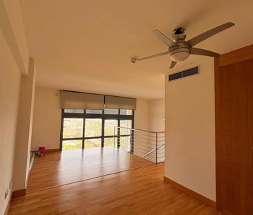 Dúplex de alquiler en Vega de la Moraleja - Photo 2