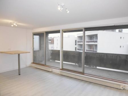 Location Appartement 1 pièce 28m² CHAMALIERES 63400 - Photo 5