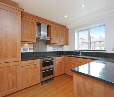 Devonshire Street, Chiswick, London, W4 flat to rent - Photo 6