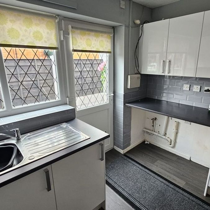 Botany Close, Heywood - Photo 1