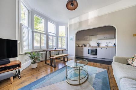 1 Bed Flat, Bargery Road, SE6 - Photo 2