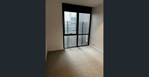 THE OXLEY APARTMENT COMPLEX - Photo 1