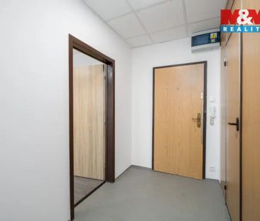 Pronájem bytu 1+1, Ústí nad Labem, ul. Rozcestí - Photo 2