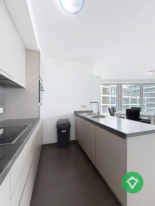 Gemeubeld appartement met 2 slaapkamers en ruim terras te Oostende - Photo 1