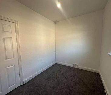 Hainton Avenue, Grimsby, DN32 - Photo 6