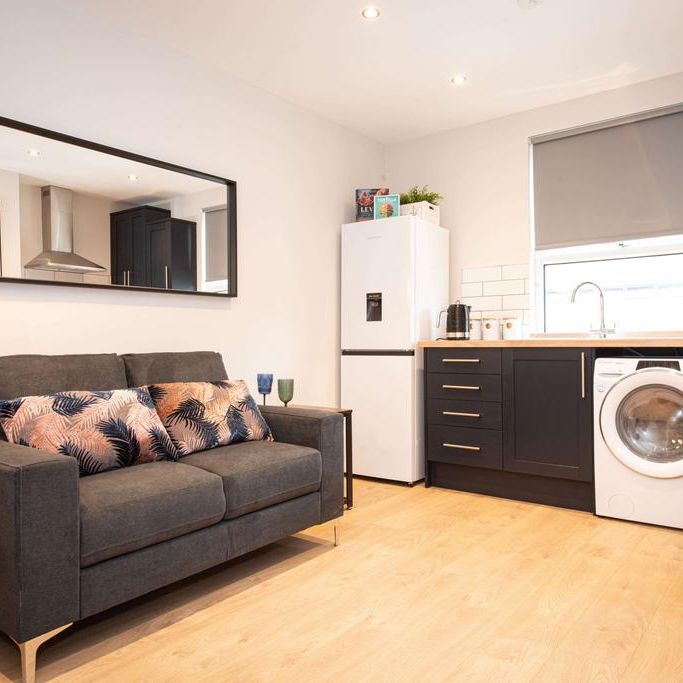 2 bedroom flat to rent - Photo 1