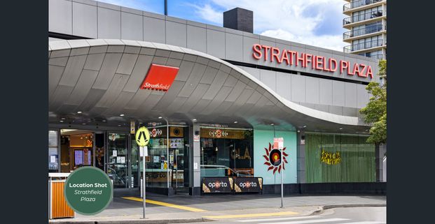 Spacious Family Home on the Golden Mile - Photo 1