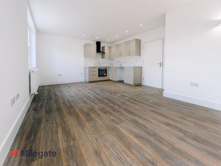 3 bedroom flat to rent - Photo 4