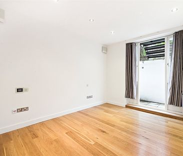 Nevern Place, Earls Court, SW5, London - Photo 1