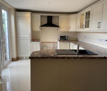 28 Carnmeen Park, Warrenpoint, Newry, BT34 3PA - Photo 5