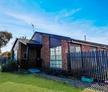 50 Jonathan Drive, Darley, Vic 3340 - Photo 4