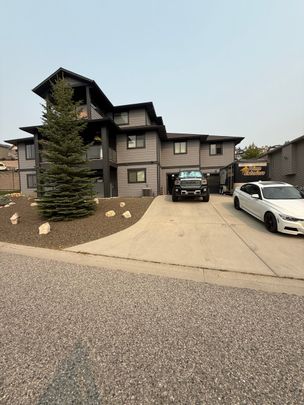 2 bed 1 bath suite in black mountain - Photo 1