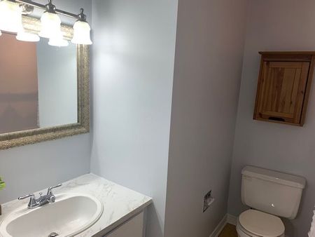 For Lease - 14 LARKSHIRE Lane Unit# E, Barrhaven, Ontario - Photo 2