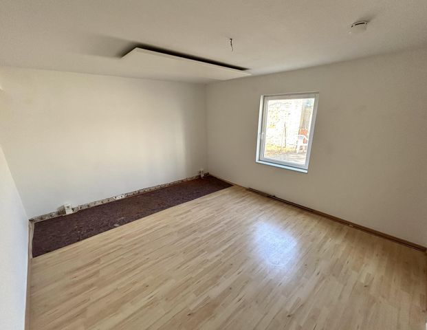 Charmante 2-Zimmer-Erdgeschosswohnung mit Hofzugang in Schönebeck ! - Foto 1