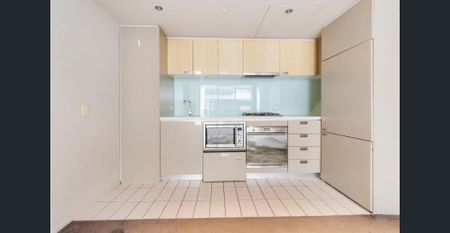 ABODE - STYLISH 1 BEDROOM IN PRIME LOCATION - Photo 3