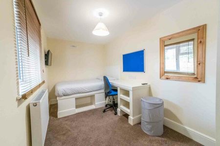 Room 3, 16 Claremont Terrace - Photo 4