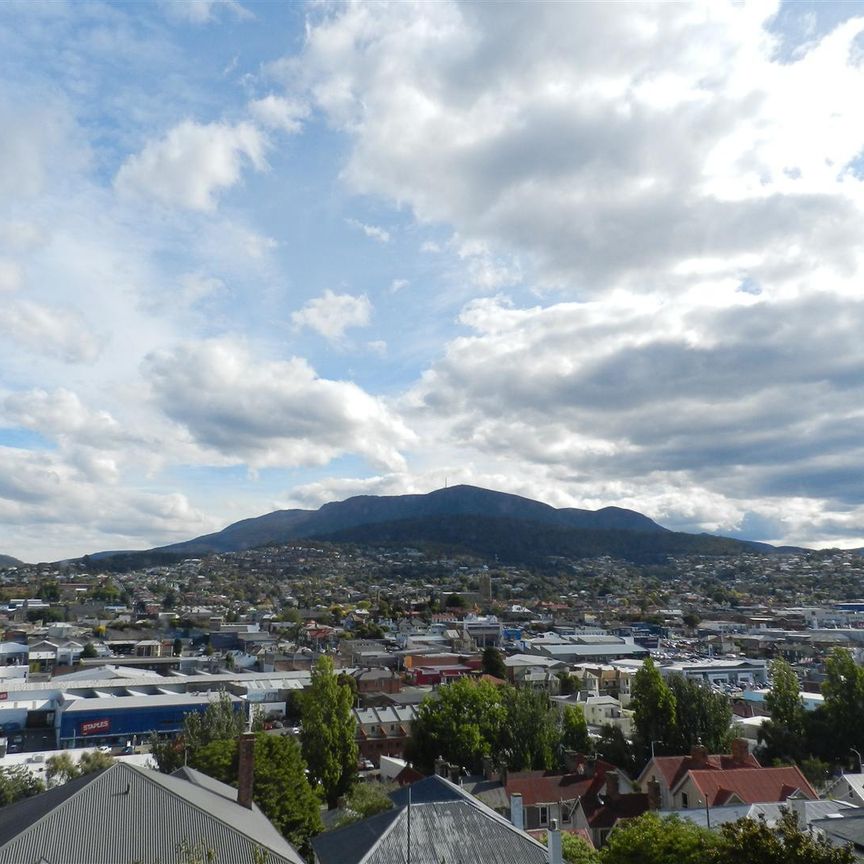 2/20 Glebe Street, 7000 - Photo 1