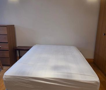 1 bedroom in a flat share to rent - Photo 6