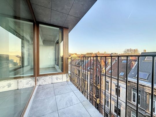 Appartement te huur in Ixelles - Photo 1