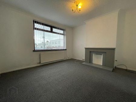 32 Kings Avenue, Fernagh, Newtownabbey, BT37 0DE - Photo 2