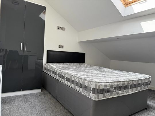 5 bedroom terraced house to rent - Photo 1