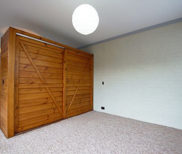 NEAT AND TIDY VILLA IN QUIET COMPLEX - Photo 4