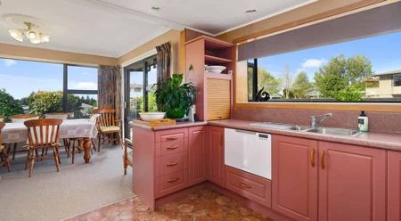 Style, Space, and Serenity All in One - Photo 2