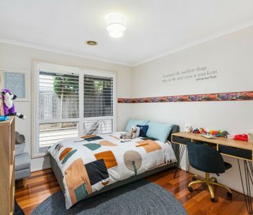 Beautiful Family Home! - Photo 4