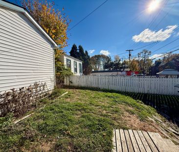 For Lease - 1201 Kenneth Avenue Unit# Main Floor, Peterborough, Ont... - Photo 3