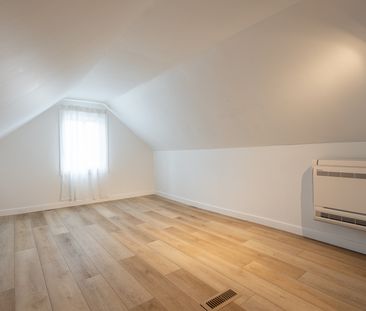 $1,899 / 3 br / 1 ba / 41 Burlington St E unit 1 - Photo 3