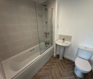 2 bedroom end of terrace house to rent - Photo 6